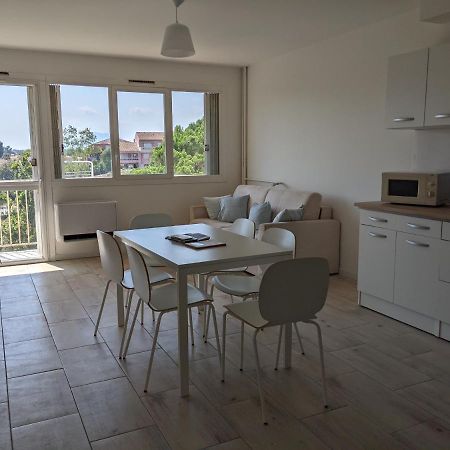 Superbe T2 Proche Des Plages Et Des Commerces Hyères Exteriör bild