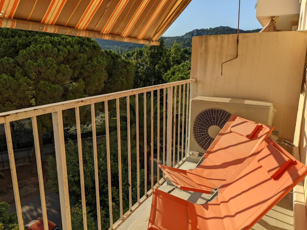 Superbe T2 Proche Des Plages Et Des Commerces Hyères Exteriör bild