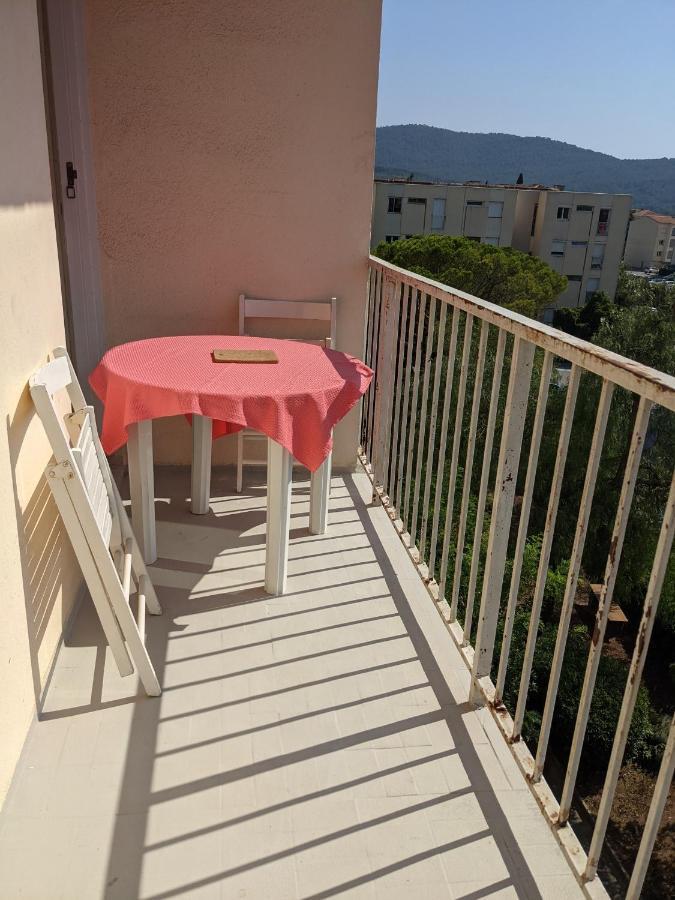 Superbe T2 Proche Des Plages Et Des Commerces Hyères Exteriör bild